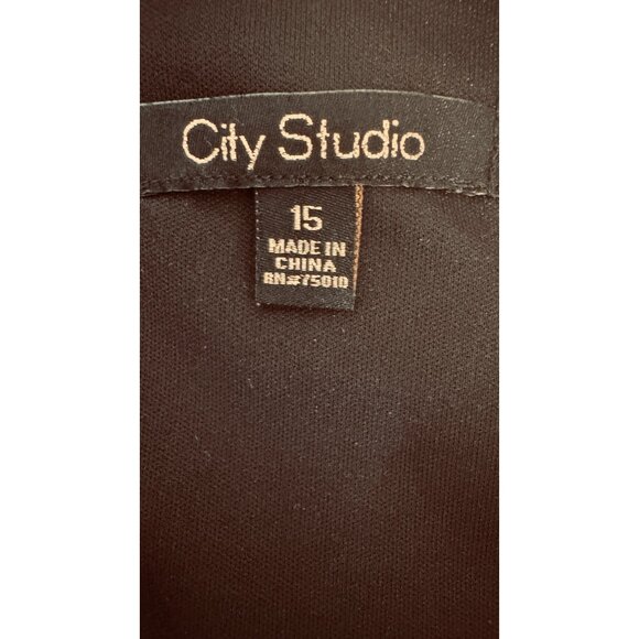 NWT City Studio Size 15 Multicolor Chevron Wrap Dress Ruffle Hem V-Neck - Picture 6 of 16